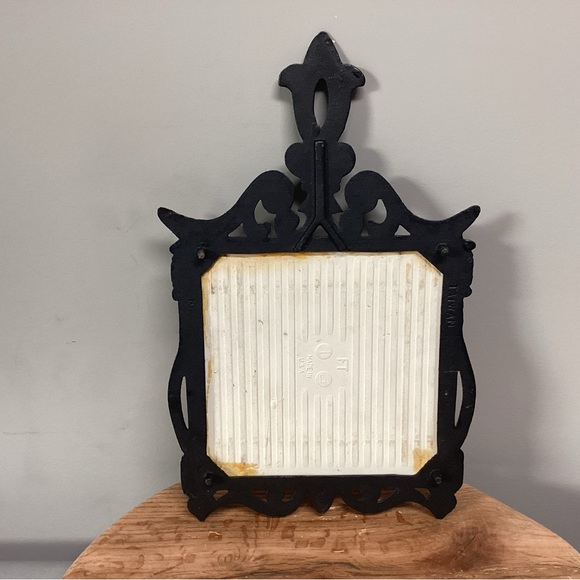 Vintage - Cast Iron and Ceramic Crafted Tile, Golf Themed, Trivet - Great Shape - Picture 5 of 10